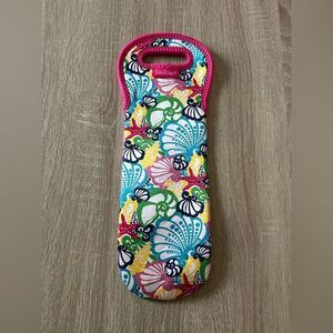 NWOT … LILLY PULITZER Multicolor Patterned Wine Carrier / Tote Bag